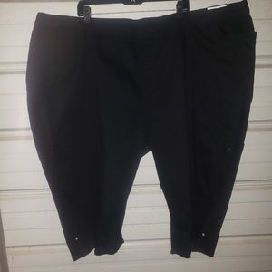 5X Plus Size Black Catherines Capris pants cropped new
